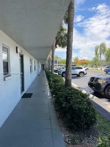 9440 SW 8th Street Boca Raton FL 33428