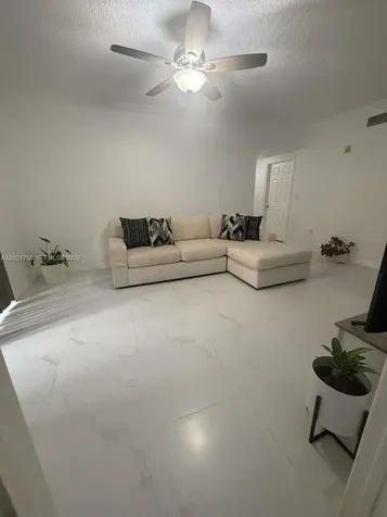 215 SW 117th Terrace Pembroke Pines FL 33025