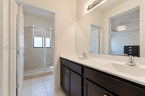3382 W 104th Terrace Hialeah FL 33018
