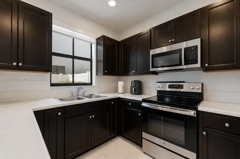 3382 W 104th Terrace Hialeah FL 33018