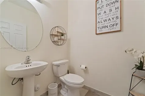 3382 W 104th Terrace Hialeah FL 33018