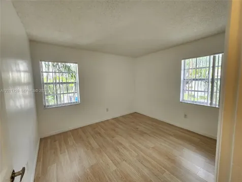 421 NE 210th Cir Terrace Miami FL 33179