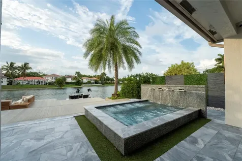 11155 NW 70th Street Doral FL 33178