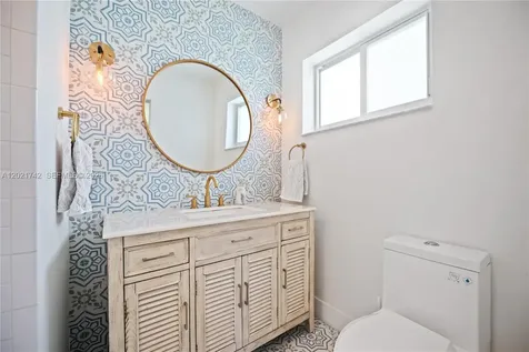 1183 Robin Avenue Miami Springs FL 33166
