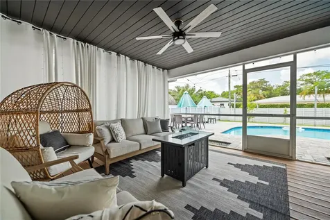 1183 Robin Avenue Miami Springs FL 33166