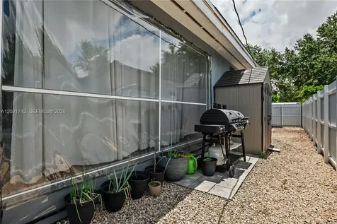 1183 Robin Avenue Miami Springs FL 33166
