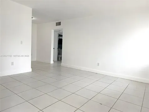 North Miami Beach FL 33162