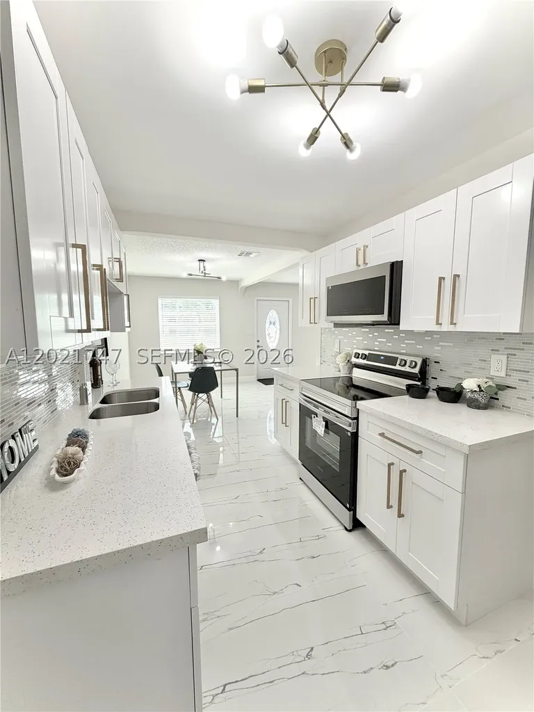 1555 NW 6th Avenue Pompano Beach FL 33060