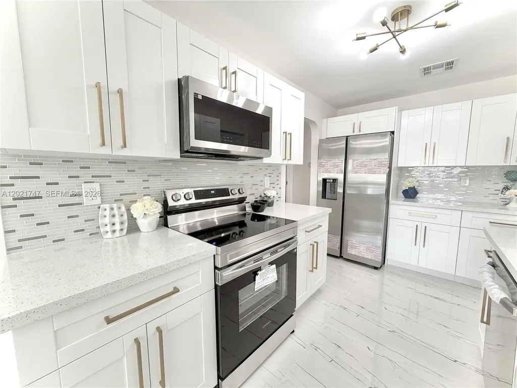 1555 NW 6th Avenue Pompano Beach FL 33060