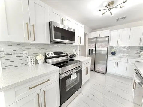 1555 NW 6th Avenue Pompano Beach FL 33060