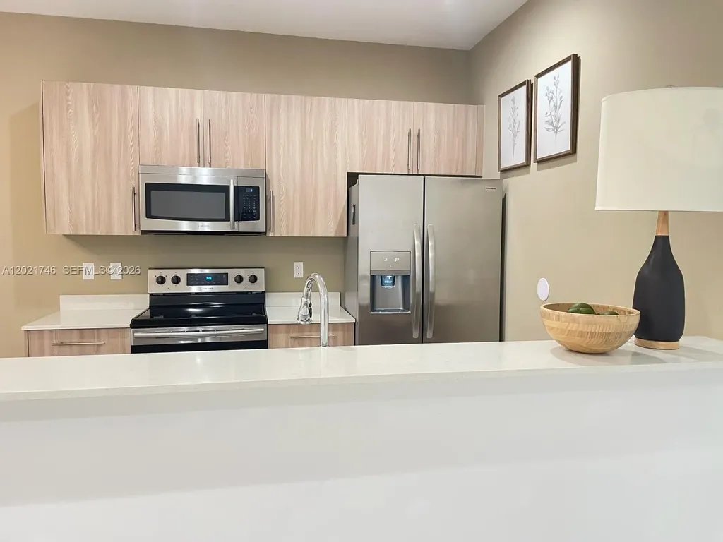 170 SE 7th Way Pompano Beach FL 33060