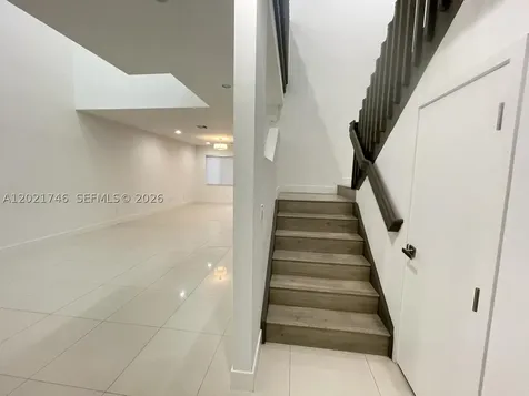 170 SE 7th Way Pompano Beach FL 33060