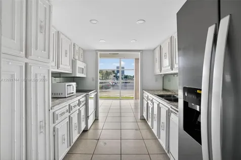 2000 Atlantic Shores Boulevard Hallandale Beach FL 33009