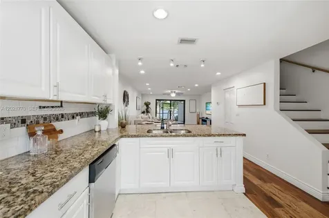 1257 NW 98th Terrace Pembroke Pines FL 33024