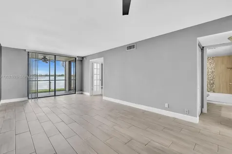 109 Lake Emerald Drive Oakland Park FL 33309