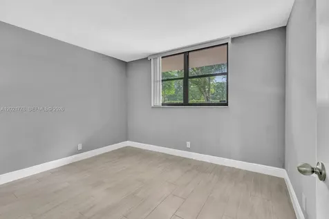 109 Lake Emerald Drive Oakland Park FL 33309