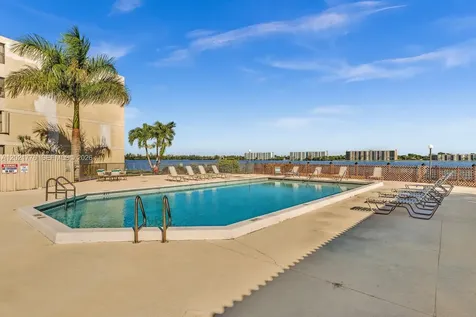 109 Lake Emerald Drive Oakland Park FL 33309