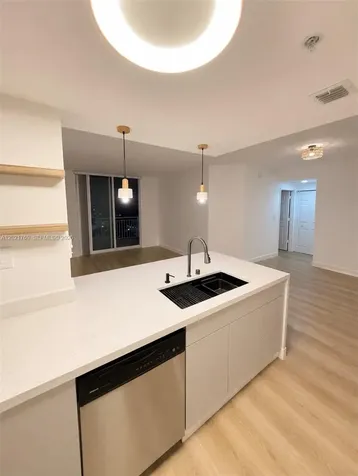 275 NE 18th Street Miami FL 33132