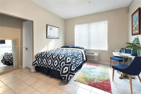 3710 Collins Avenue Miami Beach FL 33140