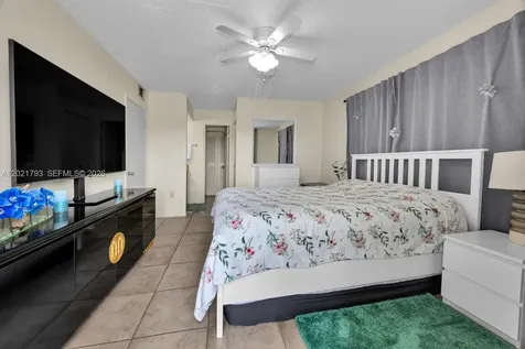 8670 SW 212th Street Cutler Bay FL 33189