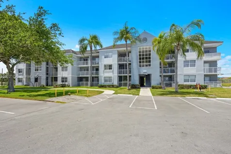 8670 SW 212th Street Cutler Bay FL 33189
