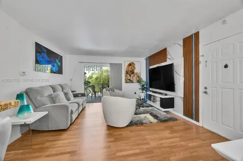 8670 SW 212th Street Cutler Bay FL 33189
