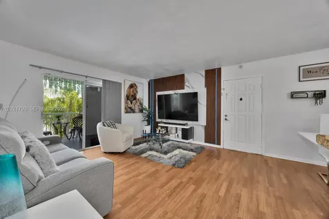 8670 SW 212th Street Cutler Bay FL 33189