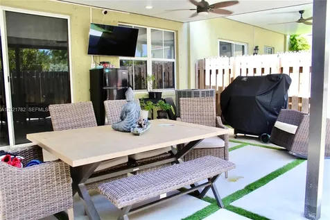 1463 SE 24th Terrace Homestead FL 33035