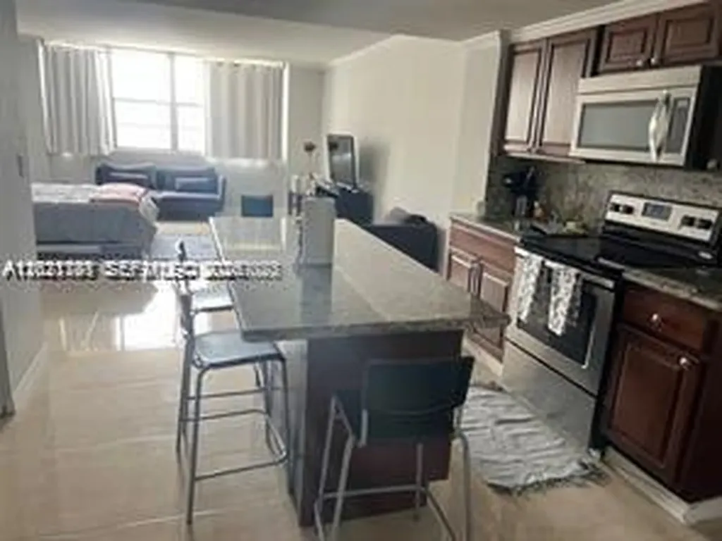 825 Brickell Bay Drive Unincorporated Dade FL 33131