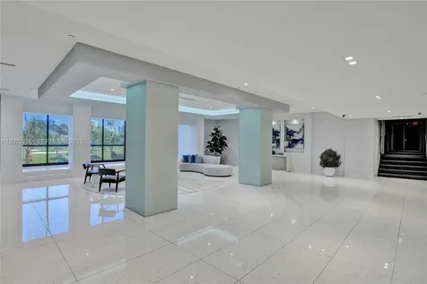 20335 W Country Club Drive Aventura FL 33180