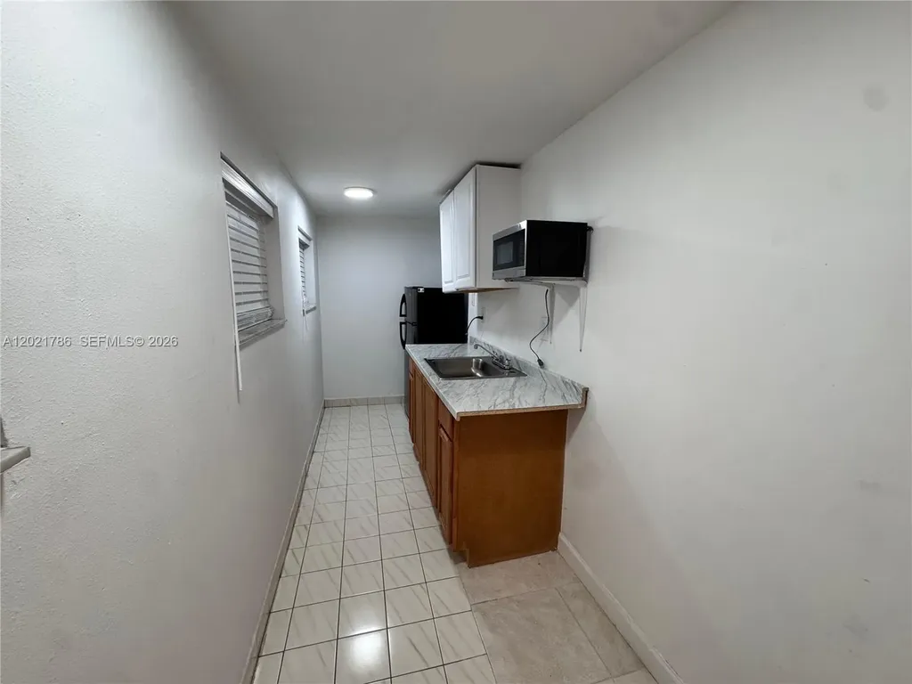 719 Glenn Parkway Hollywood FL 33021
