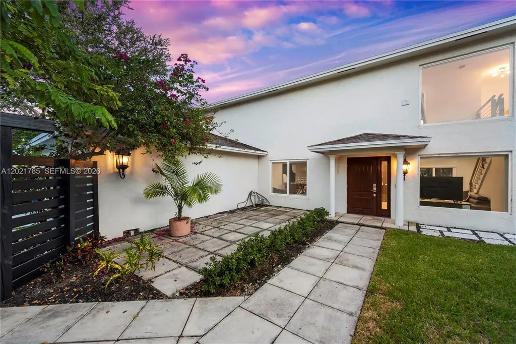 1617 SW 17th Avenue Fort Lauderdale FL 33312