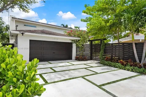 1617 SW 17th Avenue Fort Lauderdale FL 33312