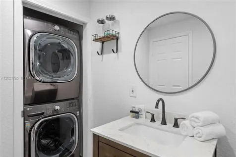 1617 SW 17th Avenue Fort Lauderdale FL 33312