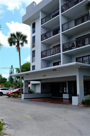 650 NE 149th Street Miami FL 33161