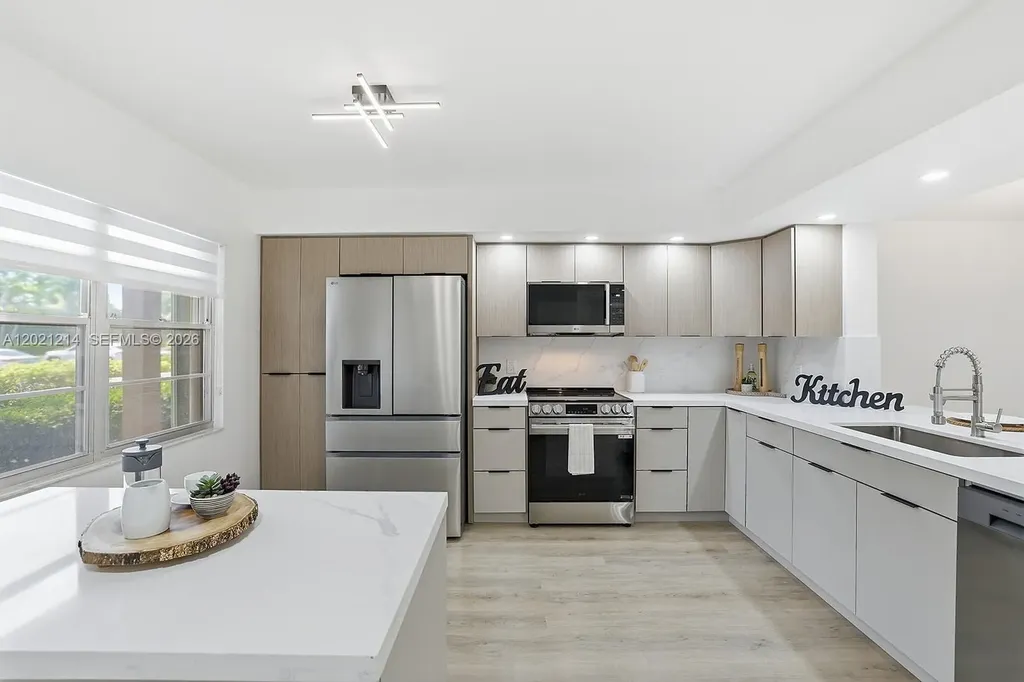300 SW 130th Terrace Pembroke Pines FL 33027