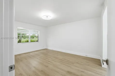 300 SW 130th Terrace Pembroke Pines FL 33027