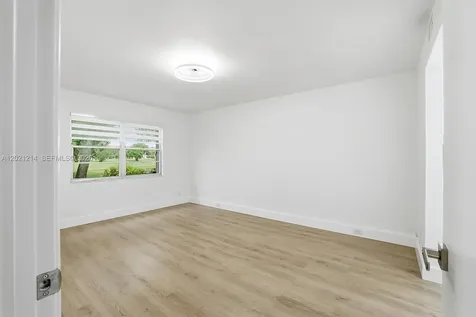 300 SW 130th Terrace Pembroke Pines FL 33027