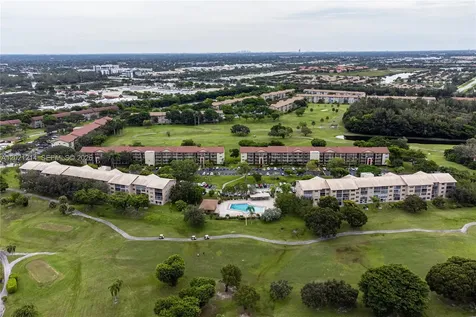 300 SW 130th Terrace Pembroke Pines FL 33027