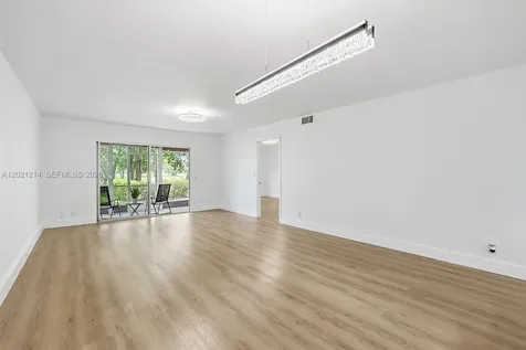 300 SW 130th Terrace Pembroke Pines FL 33027