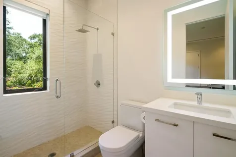 4760 SW 76th Terrace Miami FL 33143