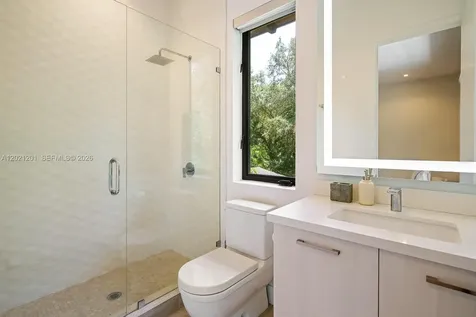 4760 SW 76th Terrace Miami FL 33143