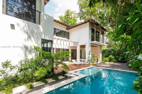 4760 SW 76th Terrace Miami FL 33143