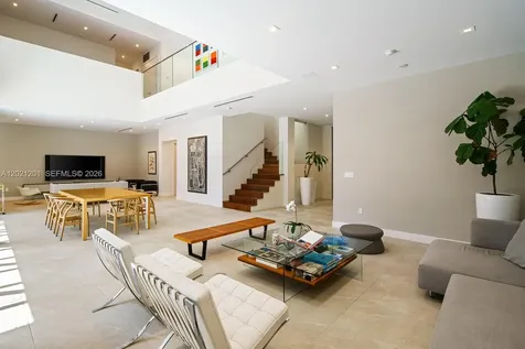 4760 SW 76th Terrace Miami FL 33143