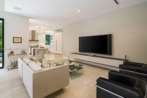 4760 SW 76th Terrace Miami FL 33143
