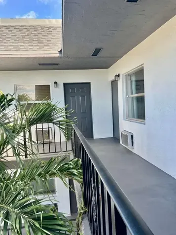 1100 NE 9th Avenue Fort Lauderdale FL 33304