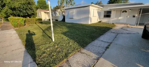142 SE 4th Avenue Boynton Beach FL 33435