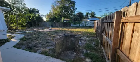 142 SE 4th Avenue Boynton Beach FL 33435