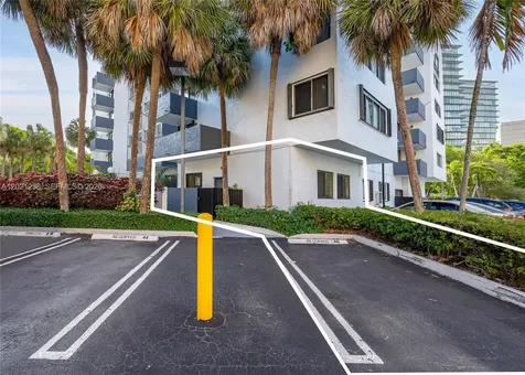 2715 Tigertail Avenue Miami FL 33133