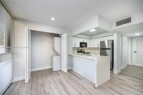 2715 Tigertail Avenue Miami FL 33133